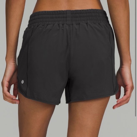 lululemon athletica Pants - Hottie Hot 4” Size 10